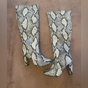 High SnakeSkin Print Boots